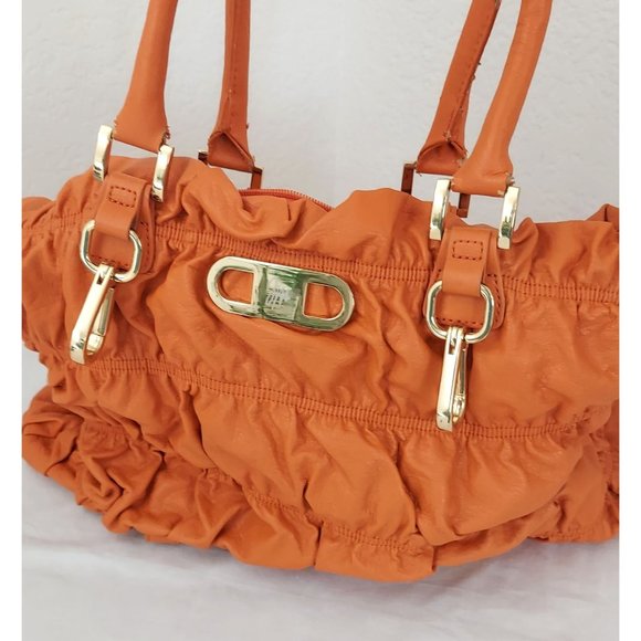 Large Purse and Matching Handbag JM Collection Orange Ruffle Purse Set - Picture 4 of 12